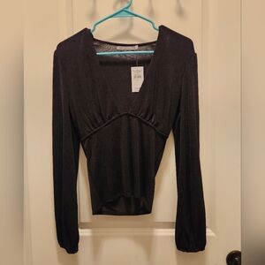 FINAL CLEARANCE PRICE NWT Red by BKE black plunge longsleeve top